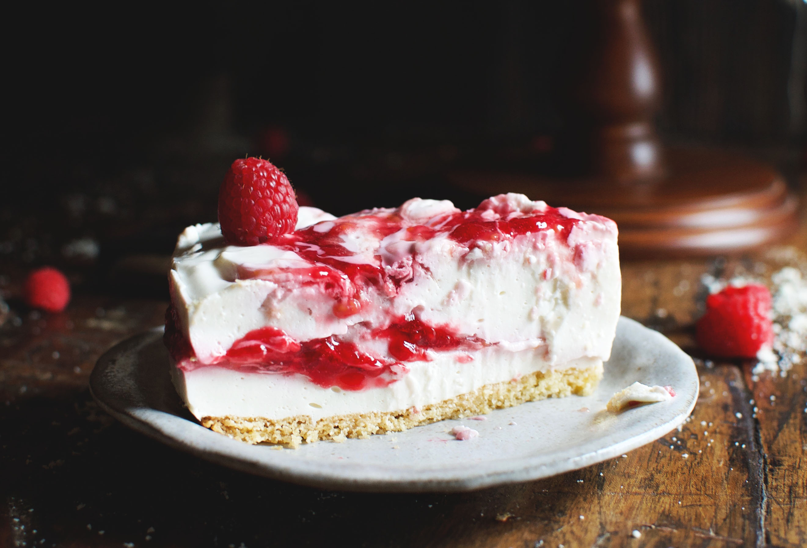 Low-Carb Raspberry Swirl Cheesecake