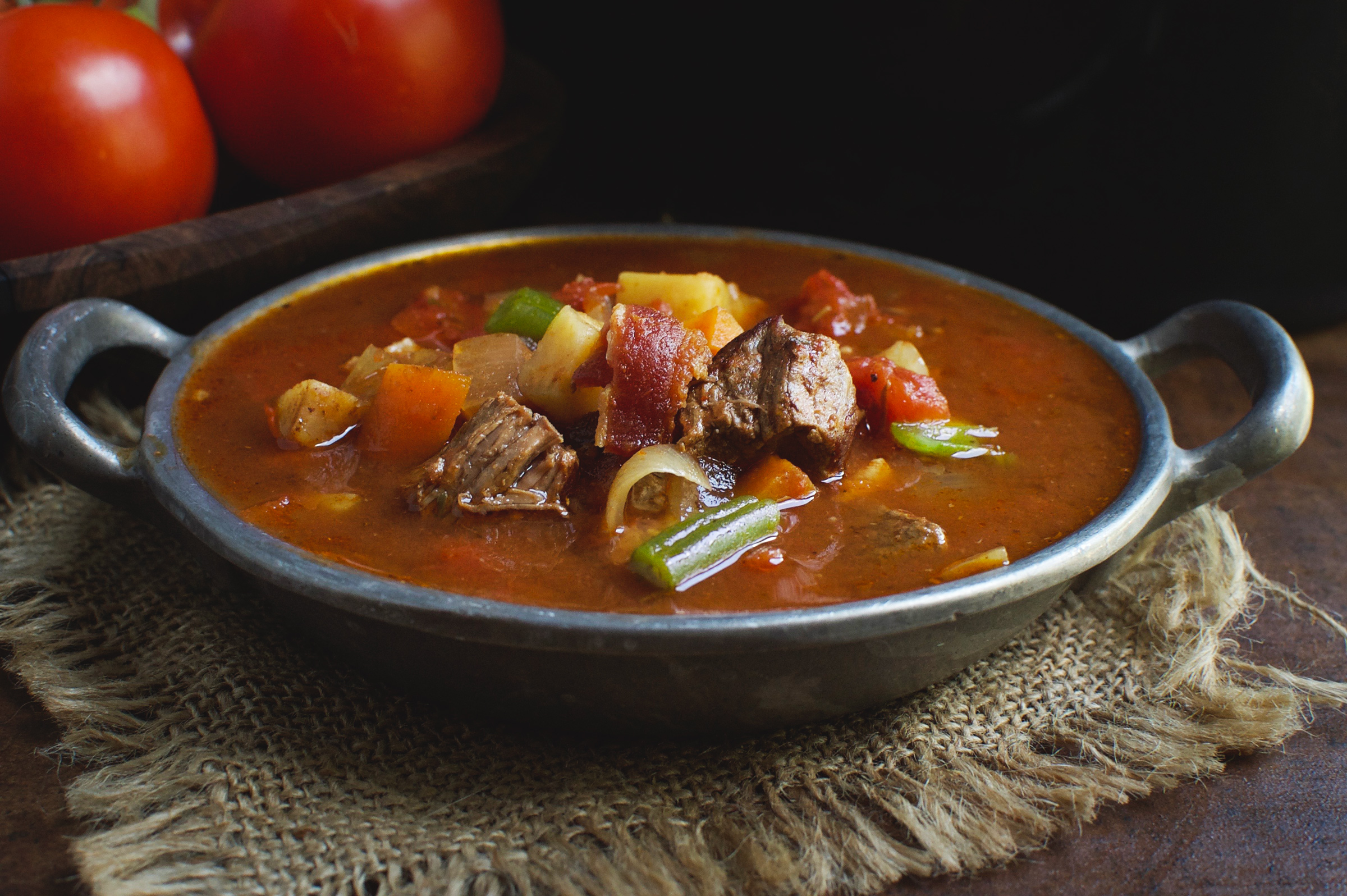 Low-Carb Slow-Cooker Vegetable Beef Soup Recipe - Simply So Healthy