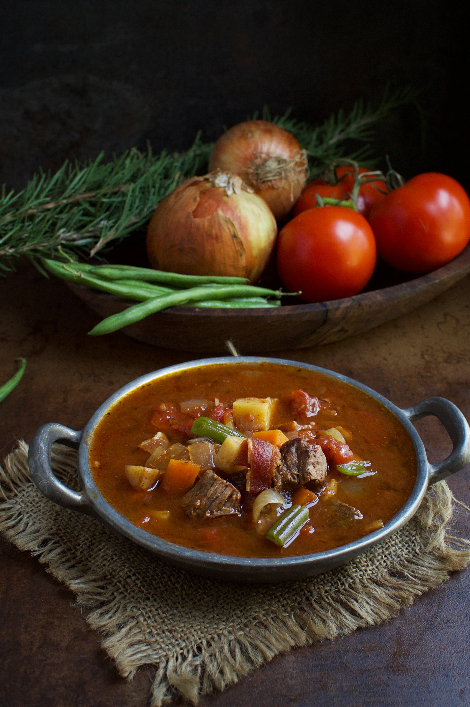 Low-Carb Slow-Cooker Vegetable Beef Soup
