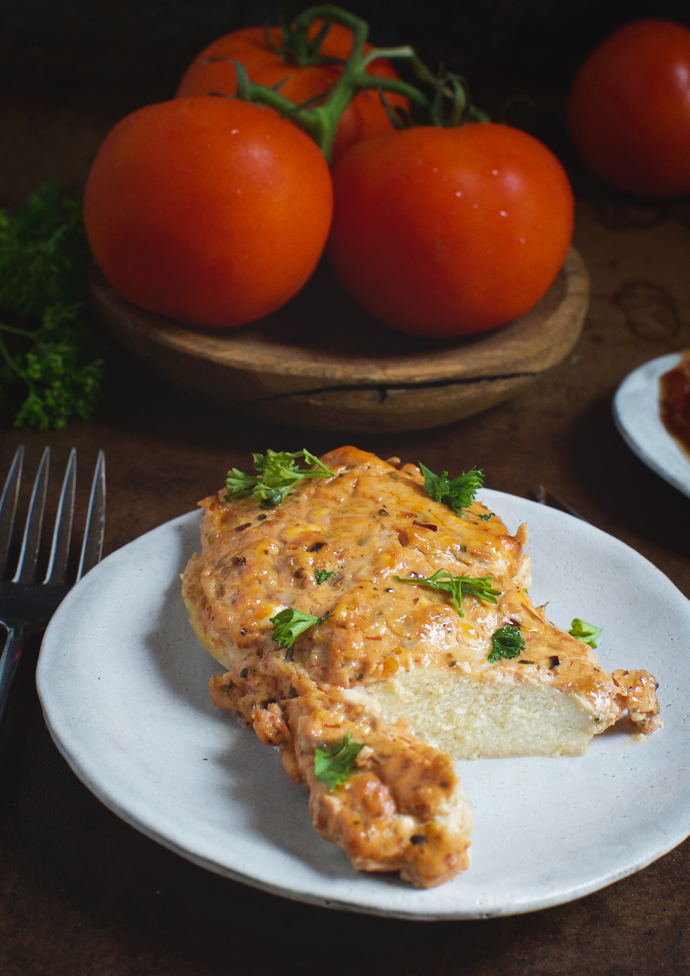 This Super Easy Spicy Baked Chicken recipe makes a delicious main course! This chicken dish has a creamy, but spicy sauce that can be enjoyed by people on low-carb, ketogenic, lc/hf, Atkins, diabetic, gluten-free, grain free, and Banting diets. 
