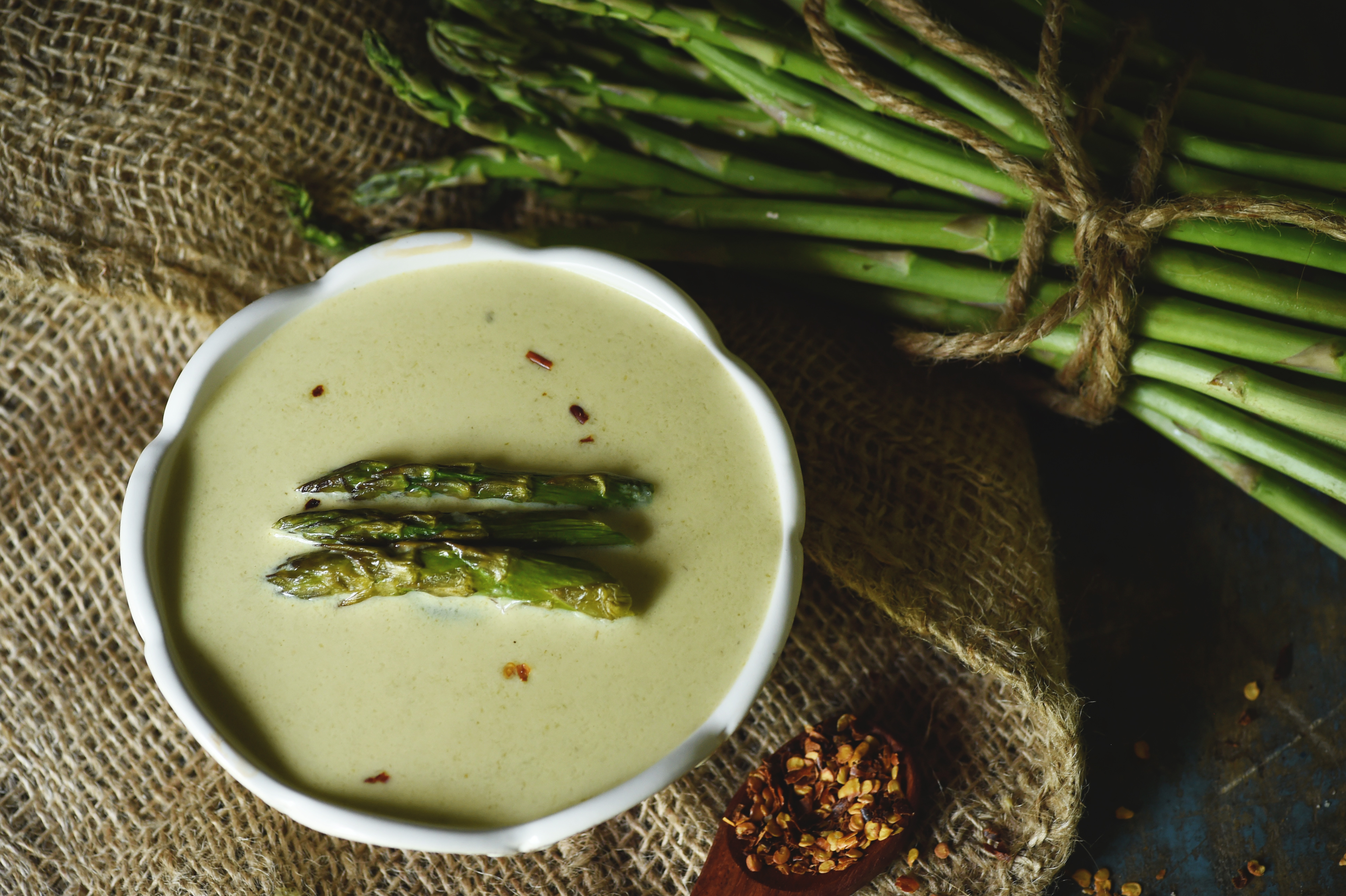 Low-Carb Cream of Roasted Asparagus Soup Recipe