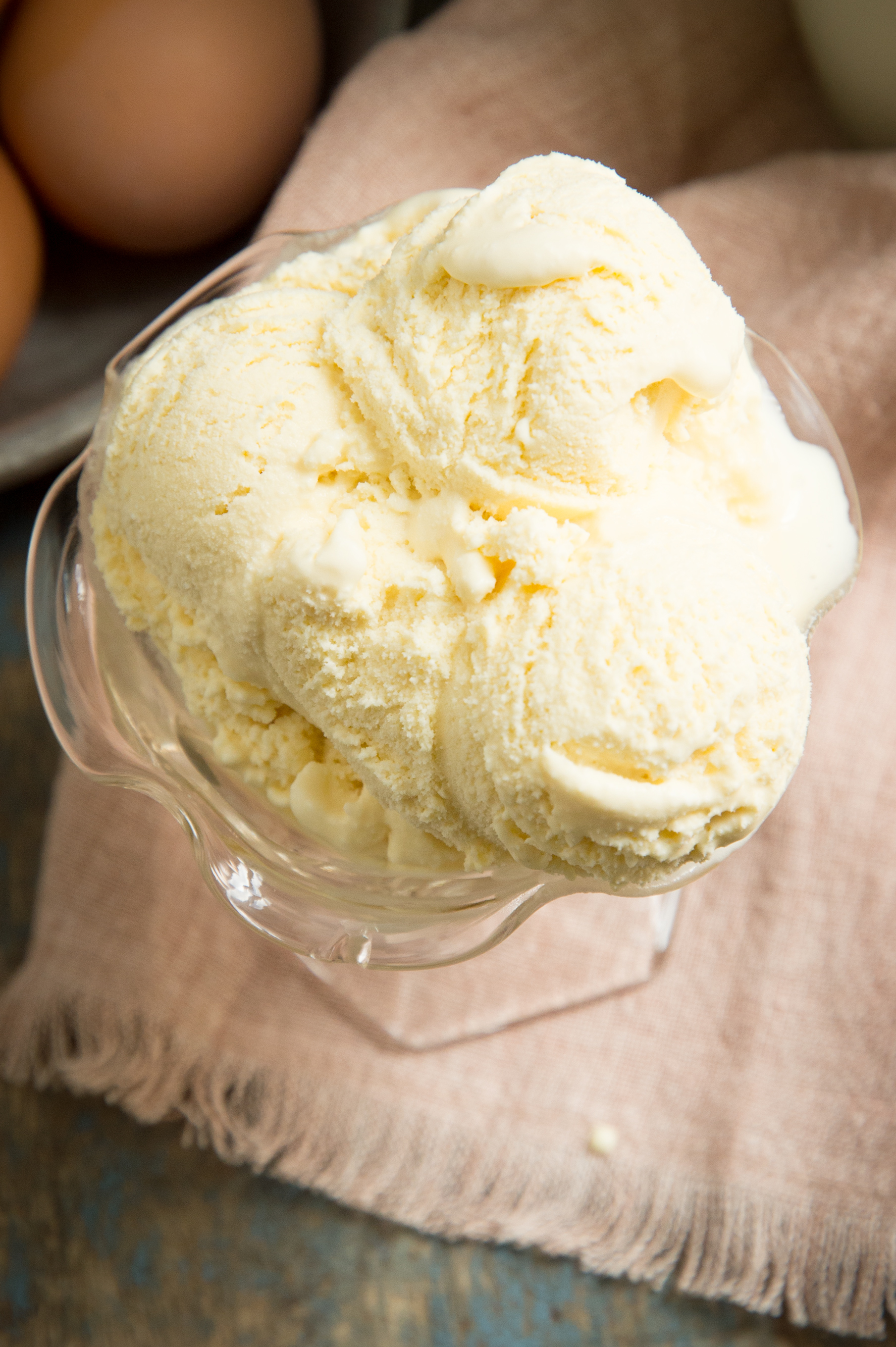 Low Carb Keto Vanilla Ice Cream Recipe-top view close-up.
