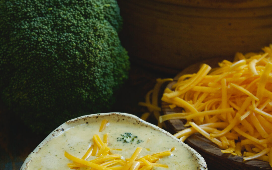 Low-Carb Broccoli Cheddar Soup–Keto-Friendly Recipe